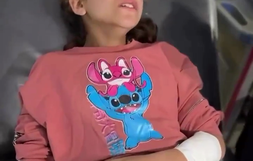 Thumbnail preview image for the video titled: Children injured and distraught after an Israeli airstrike on tents