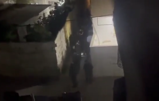 Thumbnail preview image for the video titled: New campaign of arrests in Al-Fawwar Camp by Israeli forces