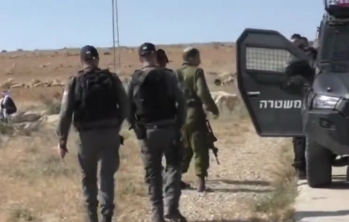 Thumbnail preview image for the video titled: Israeli soldiers are expelling Palestinians from Zweidin on the orders of settler Shimon Attia