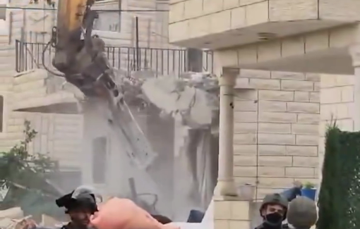 Thumbnail preview image for the video titled: Israeli forces demolished the home of the prisoner Nadeem Sabarnah in Beit Ummar