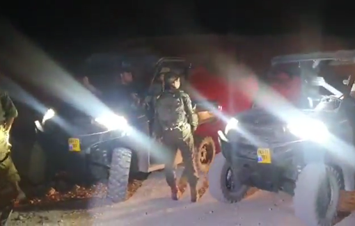 Thumbnail preview image for the video titled: Israeli soldiers protecting the settlers after they broke into a home in the Palestinian village of Mu’arajat al-Sharqiya