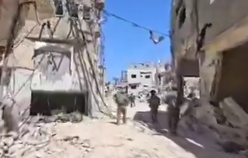 Thumbnail preview image for the video titled: Israeli occupation of the emptied and destroyed Tulkarm camp