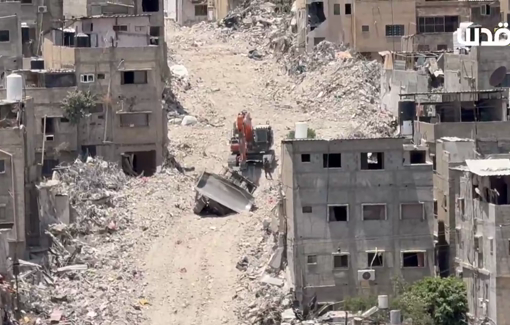Thumbnail preview image for the video titled: An Israeli D9 bulldozer overturned during a home demolition in the Tulkarm refugee camp