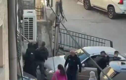 Thumbnail preview image for the video titled: Israeli forces arrested workers holding West Bank ID after storming the village of Issawiya