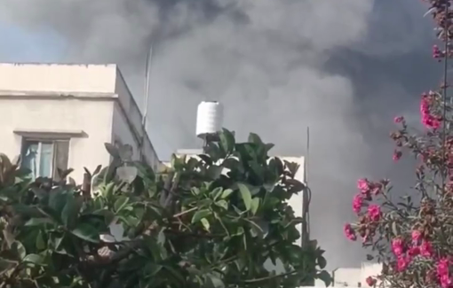 Thumbnail preview image for the video titled: Smoke billows over southern Gaza City amid relentless Israeli bombardment