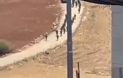 Thumbnail preview image for the video titled: Isralei troops storm the village of Al-Mughayyir, northeast of Ramallah