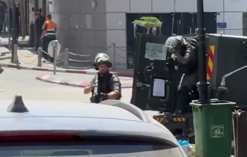 Thumbnail preview image for the video titled: Israeli forces injured dozens od Palestinians, including a 12-year-old and a 71-year-old, during raid on Ramallah