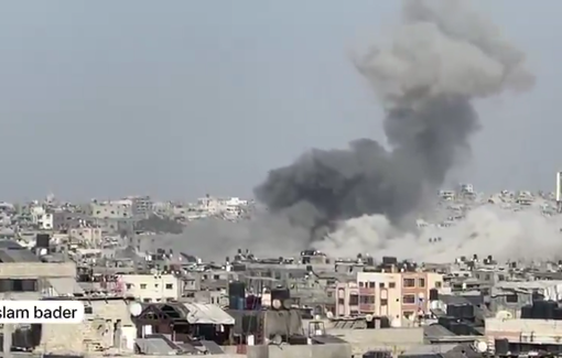 Thumbnail preview image for the video titled: Air raids resume on Jabalia al-Balad and Jabalia al-Nazla