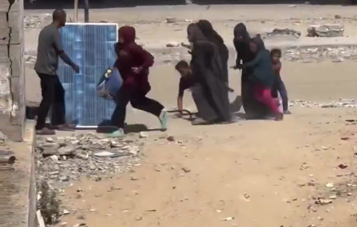 Thumbnail preview image for the video titled: Civilians flee under Israeli gunfire in Al-Saftawi area in northern Gaza