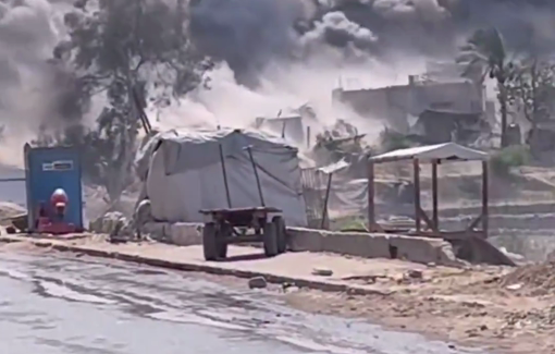 Thumbnail preview image for the video titled: Moment of an airstrike on a residential block in Jabalia al-Balad