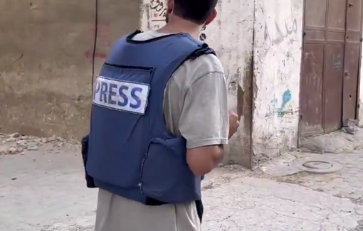 Thumbnail preview image for the video titled: Reporting from Al-Zaytoun neighborhood amid Israeli assault