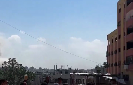 Thumbnail preview image for the video titled: Displacement from northern Gaza under gunfire