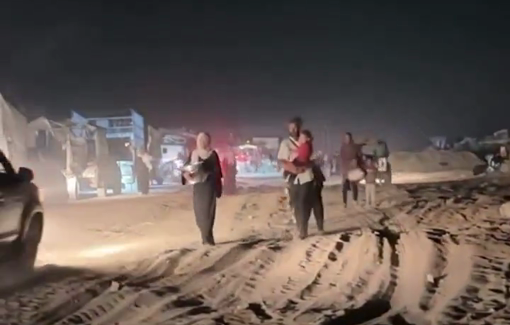 Thumbnail preview image for the video titled: Countless families on the trail of displacement from Gaza City