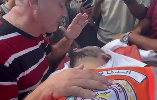 Thumbnail preview image for the video titled: eartbreaking scenes from the farewell to humanitarian martyr Mundhir Al‑Dhahshan.