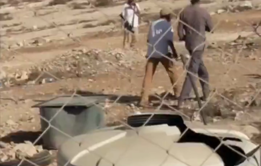 Thumbnail preview image for the video titled: Settlers from Avigail settlement attempted to invade the Palestinian properties of Um Durit