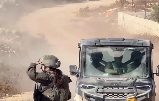 Thumbnail preview image for the video titled: Settlers militia and soliders prevented Palestinians from harvesting olives in the town of Kubar