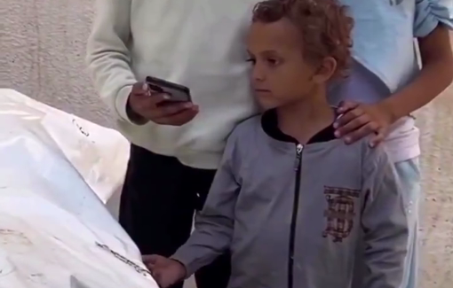 Thumbnail preview image for the video titled: Children mourn their father Abdurahim Abu Amuna killed by torture in Israeli captivity