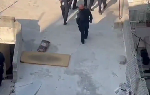 Thumbnail preview image for the video titled: Israeli police evicted the Shweiki and Odeh families — 19 people — from their homes in Batan al-Hawa, Silwan