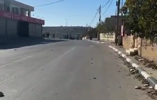 Thumbnail preview image for the video titled: Israeli settlers carry out an assault on the village of Deir Jarir, east of Ramallah.