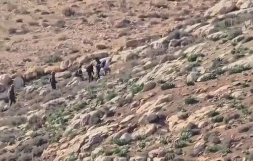 Thumbnail preview image for the video titled: Israeli forces arrested four independent activists in the Al-Khalayel area of Al-Mughayyir