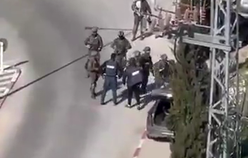 Thumbnail preview image for the video titled: Journalists Mutasim Saqf Al-Hayt et Karim Khmaiseh detained by Israeli forces in Birzeit University