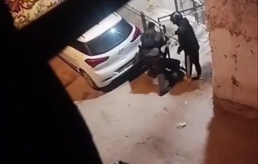 Thumbnail preview image for the video titled: Israeli forces violently beat the Palestinian child Qusai Al-Rujbi before abdcting him in Silwan