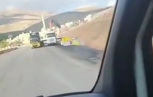 Thumbnail preview image for the video titled: Israeli forces installed iron gates at the entrance to the village of Ein Shibli