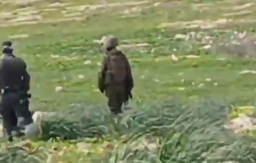 Thumbnail preview image for the video titled: The moment Israeli occupation forces arrested a woman and her husband for protesting in Khirbet al-Makoul