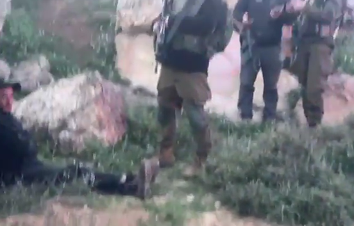 Thumbnail preview image for the video titled: Israeli army arrested seven Palestinians residents in Marajem, south of Duma