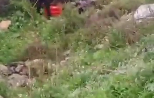 Thumbnail preview image for the video titled: Palestinians assist the injured in the presence of Israelis in the incident in which Yehuda Sherman was killed in the West Bank