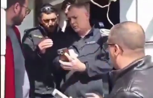 Thumbnail preview image for the video titled: Israeli forces noticed the Basbous family in the Batn al-Hawa neighbourhood of Silwan to evacuate two apartments within 24 hours