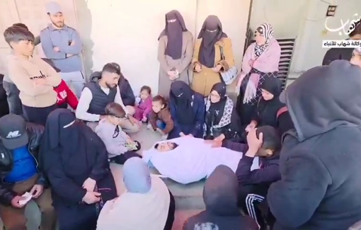 Thumbnail preview image for the video titled: Families mourn 3 Palestinians killed by 1 am Israeli strike