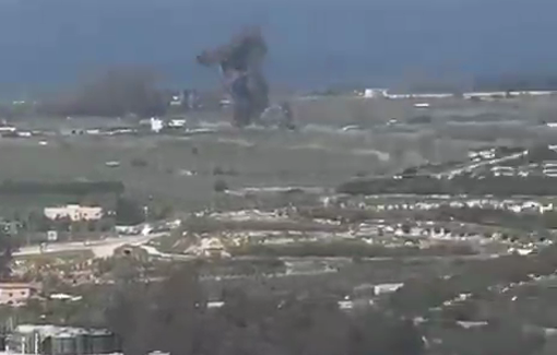 Thumbnail preview image for the video titled: The moment the Al-Qasmiyeh Bridge in the Saïda district was struck again by Israeli forces