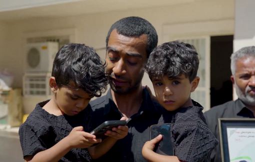 Thumbnail preview image for the video titled: The parents of the children slaughtered at the school in Minab ask to amplify their voices